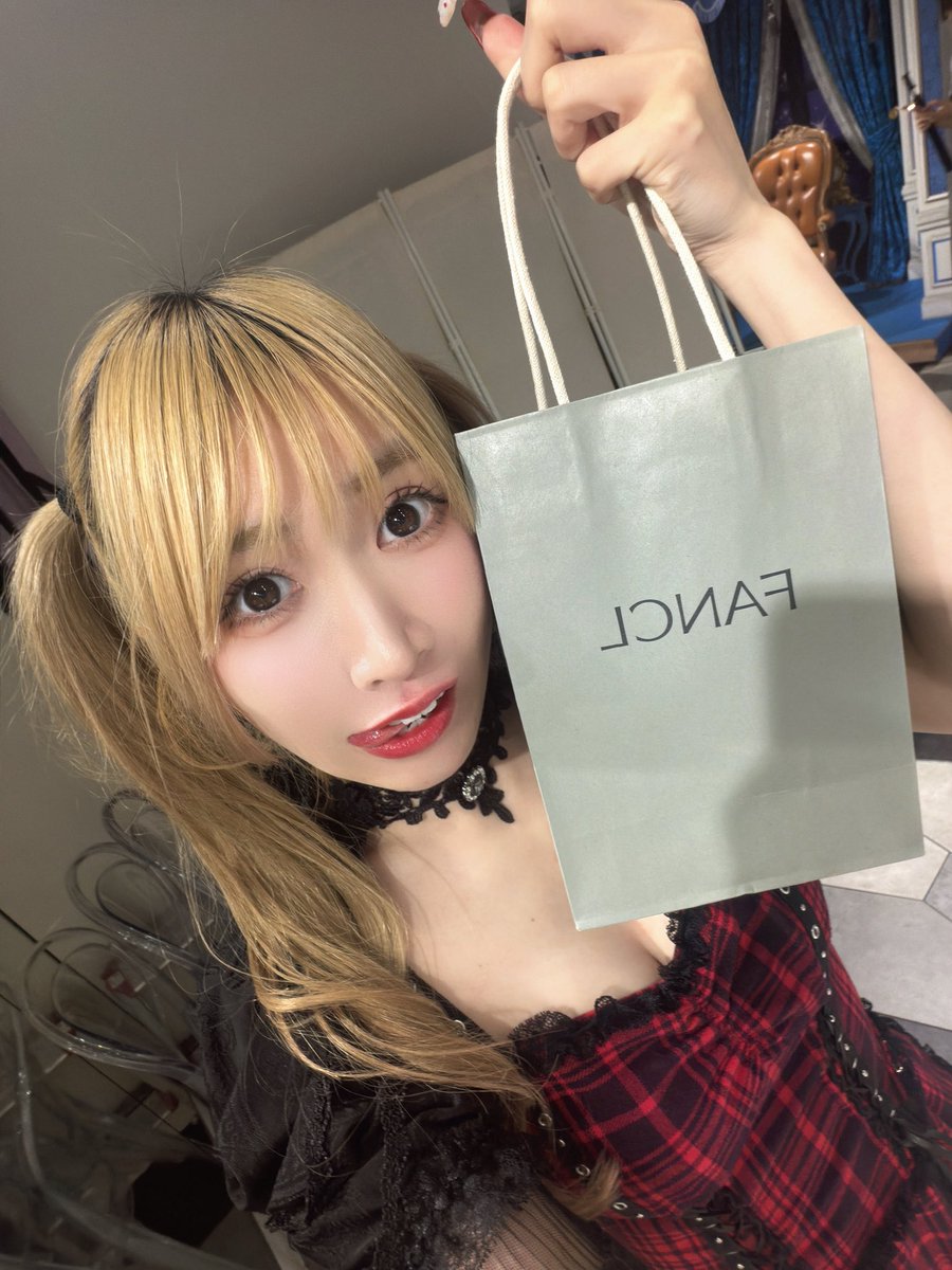 プレゼントもありがとう💓② 私の好きなやつから 初めて見るキラキラに