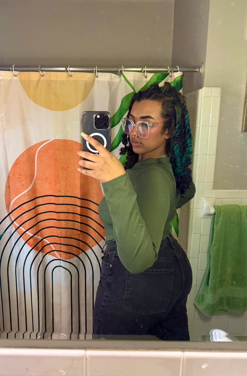 zvkiv's tweet image. 