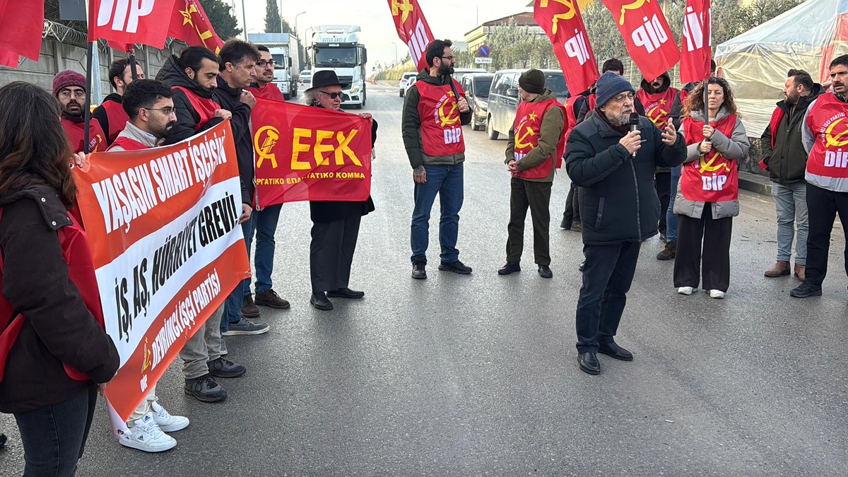 Smart Solar işçilerine Yunanistan EEK’ten (İşçilerin Devrimci Partisi) Enternasyonal dayanışma!

Smart Solar işçileri tüm ülkeye damga vuran mücadelelerine ilk günkü kararlılıkla 102 gündür devam ediyorlar. Patronun her türlü saldırısına ve yıldırma çabasına karşı işine aşına ve