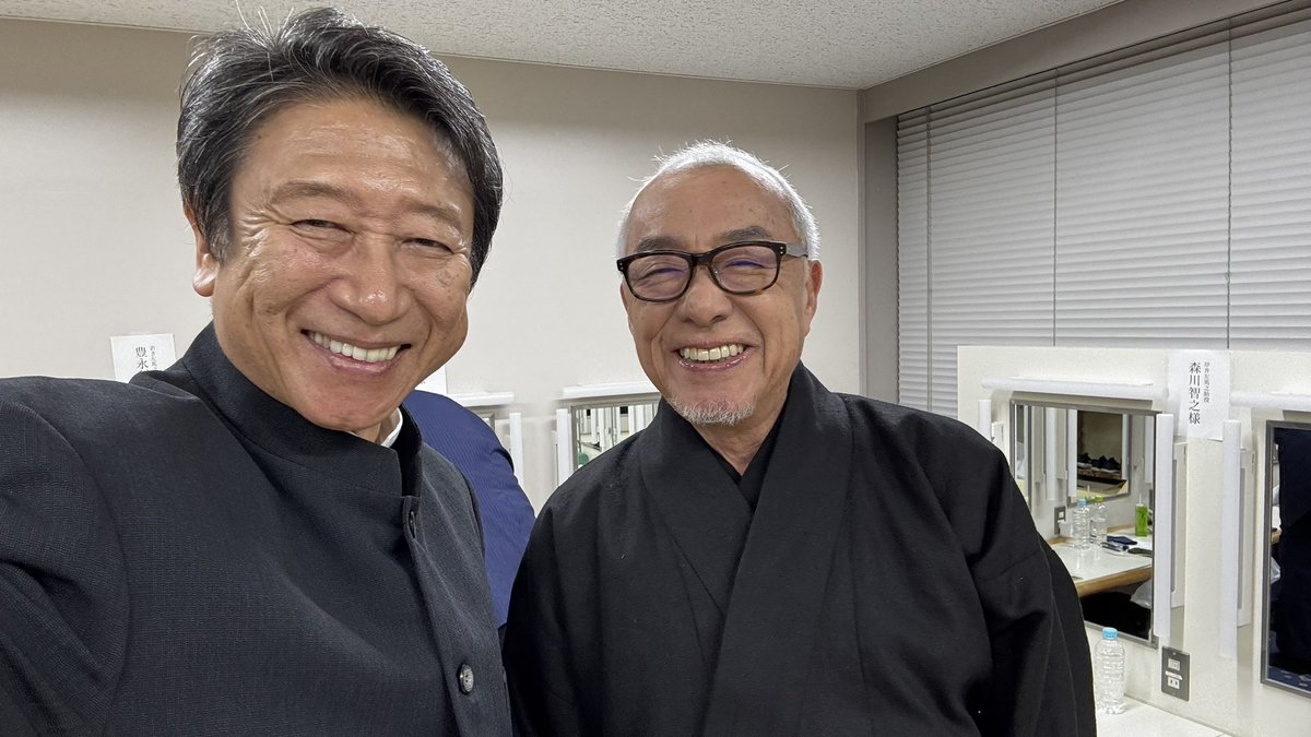 昨日、無事千秋楽を迎えました。
ご来場いただいた皆様ありがとうございました。