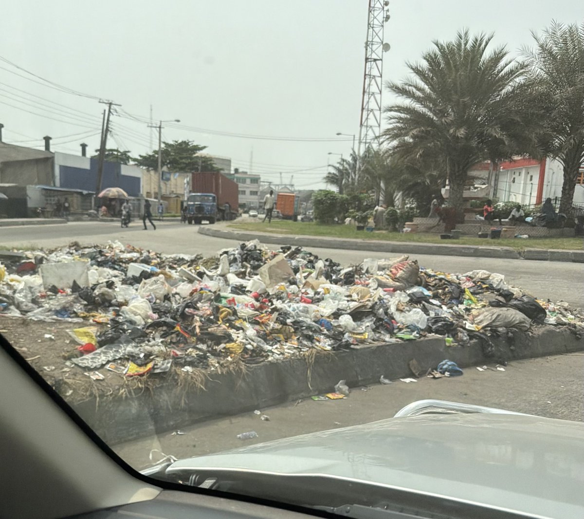 ScooterLagos's tweet photo. #nohopeforapapa https://t.co/2LME3NDMhh