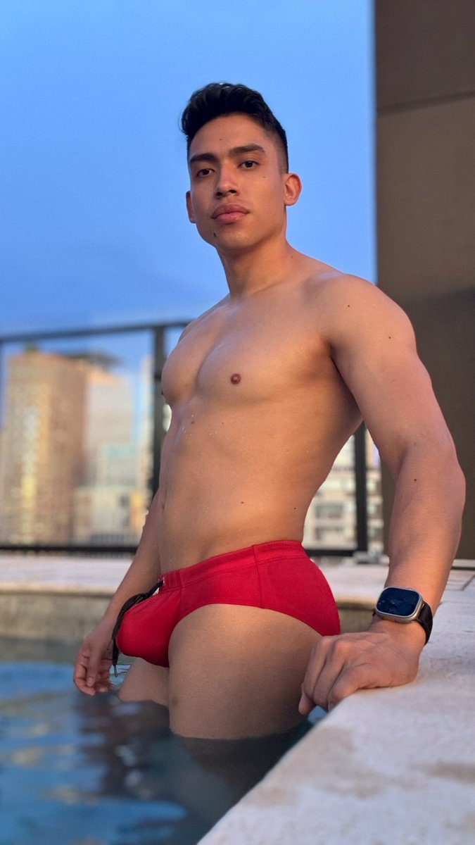 yeff_bulk's tweet photo. 🔴Golden Hour💫 https://t.co/1L3CHoX9cO