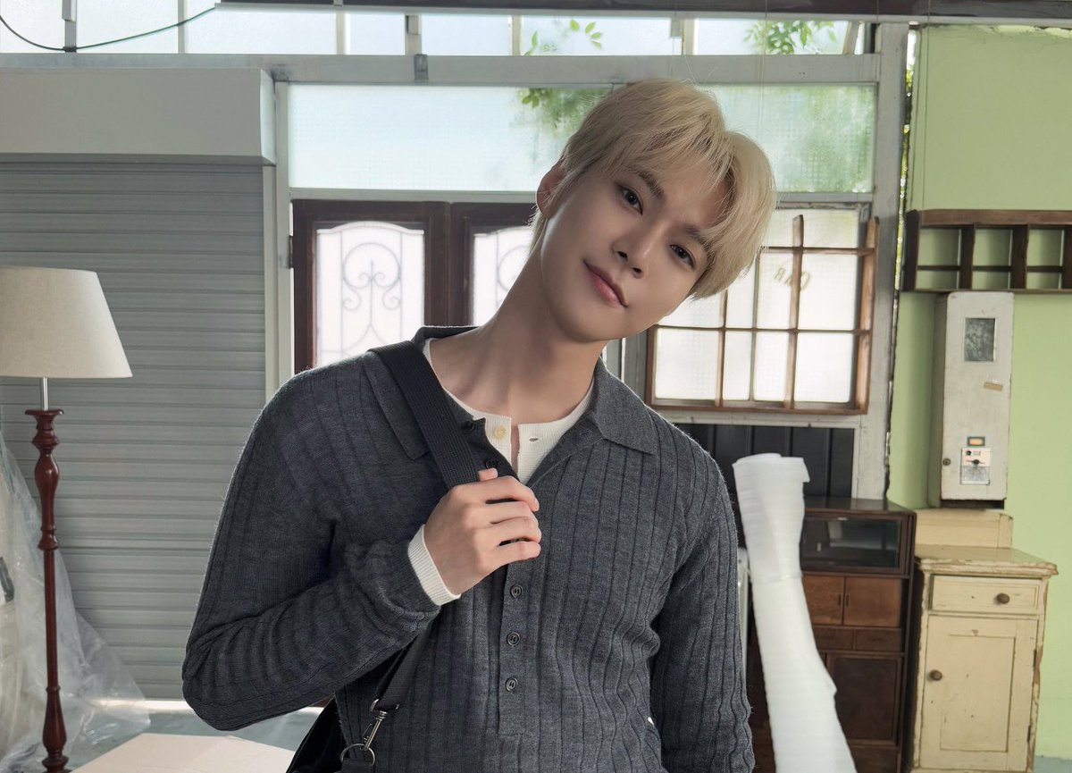 do_0201_y's tweet photo. #2월의_맨처음첫장_도영이의_날 
#Doyoung30ToEternit

도영아, 생일 축하해
너의 모든 순간들을 응원할게🤍 https://t.co/vw7enZaThg