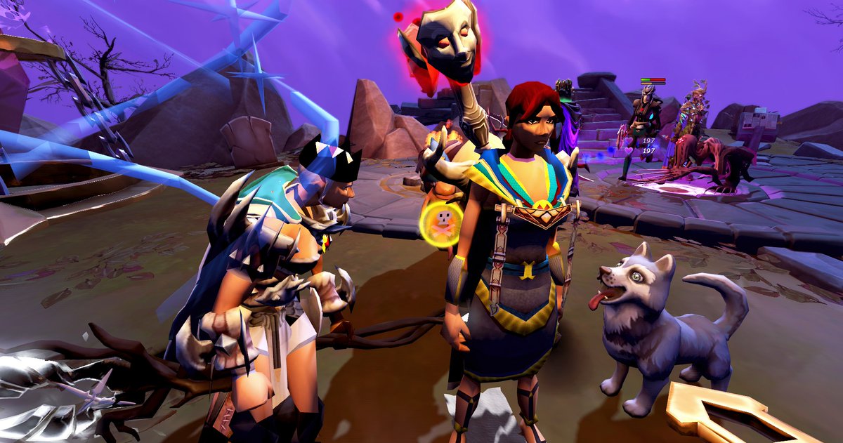 TracyRoshLuna's tweet photo. Either I got treats in my pocket or this cute dog really liked me ... either way - pretty Runescape puppa
Incidental Bazz photobomb
#runescape #rspets #rsfriends https://t.co/I1r7IJ4nYt