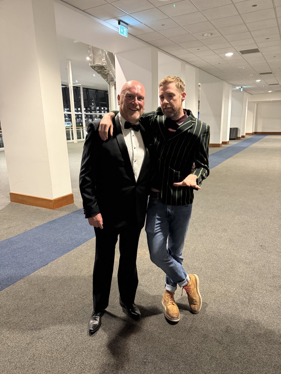 RobJones71's tweet photo. Ruby,Ruby, Ruby…
#kaiserchiefs https://t.co/h3KzfAwPGr