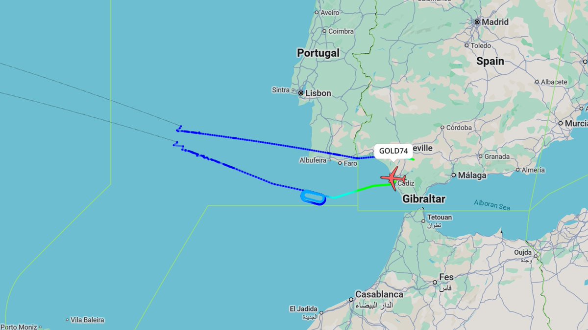 EISNspotter's tweet photo. KC-46A #GOLD74 picked up #TABOR31 flt (x6 F-35A) from Lajes, but they've had to divert to Rota as KC-46A #GOLD71 aborted their takeoff at Moron AB, resulting in them being stuck on the runway with a "shelled engine and eight tires blown".
h/t @TheIntelFrog @thebaldgeek https://t.co/Ycaf2Gn1mt