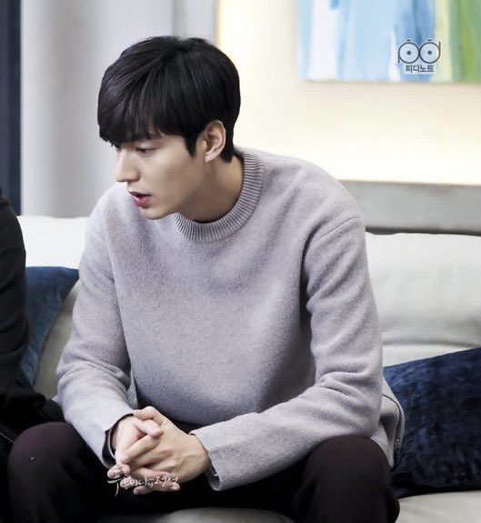 LeeMinhoap's tweet photo. ✌️🌹 https://t.co/k322xtrAdY