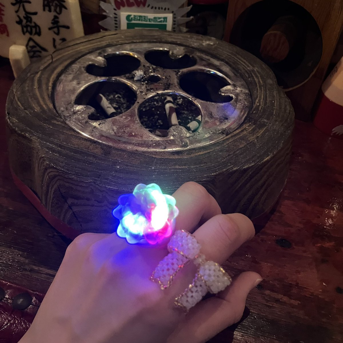 光る指輪もらって最高になった