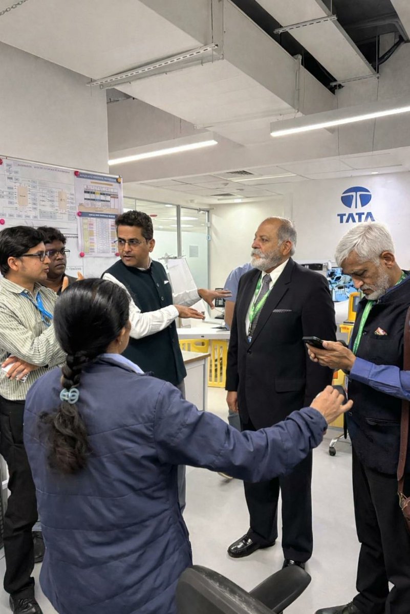 Manohar Parrikar IDSA, New Delhi tweet media