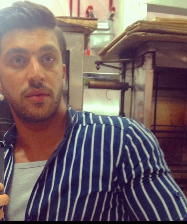 صدای اشکان باشیم جان او در خطر است 
نشر حداکثری

#اشکان_جهش  ، از تهران از تاریخ ۱۸ دی ۱۴۰۴ بازداشت شده 
در آخرین پیگیری در پایگاه رسول اکرم کرج تحت بازجویی (بخوانید شکنجه) بود ولی هیچ خبر قطعی از محل نگهداری او در دست نیست! 
اشکان سابقه بازداشت در ۱۴۰۱ هم دارد! 
اشکان پدر و مادر