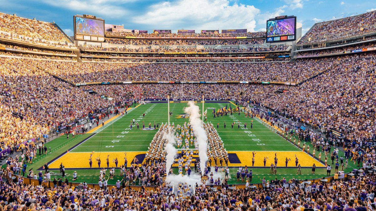 College Football Zone tweet media