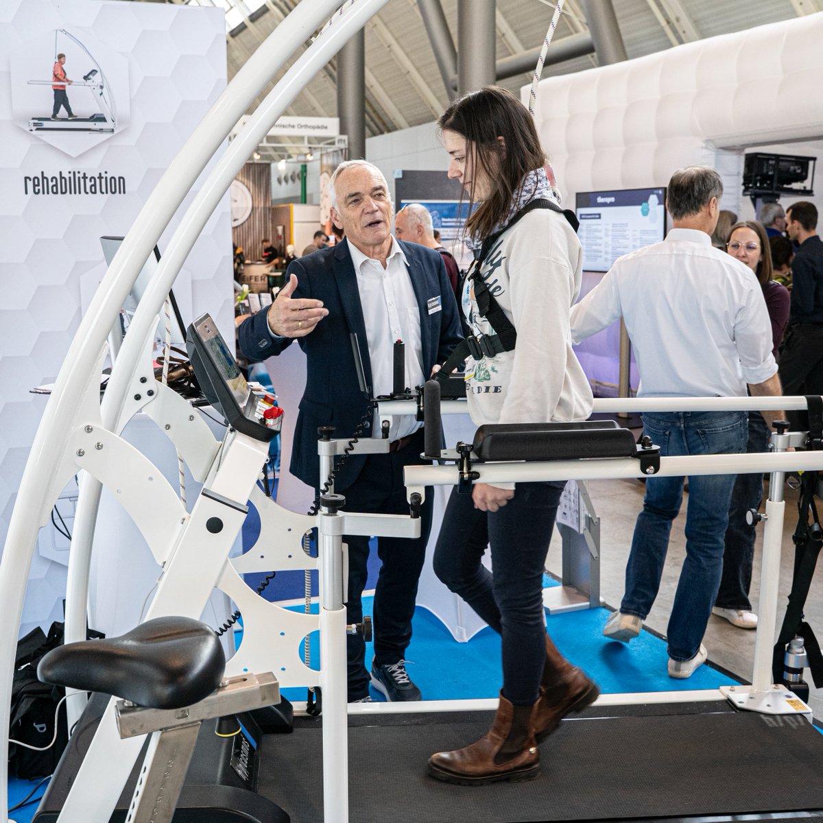 hpcosmos tweet media