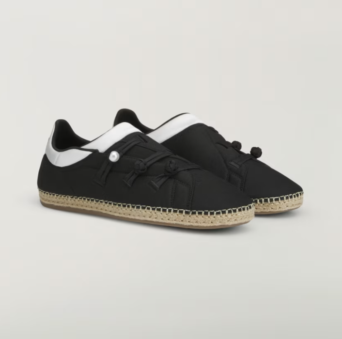 snkr_twitr's tweet photo. AD: Clot by Edison Chen x adidas QI Flow 'Lunar New Year'

Shop -> https://t.co/Yy8KZwZ6Px https://t.co/UzVWF1fSrC