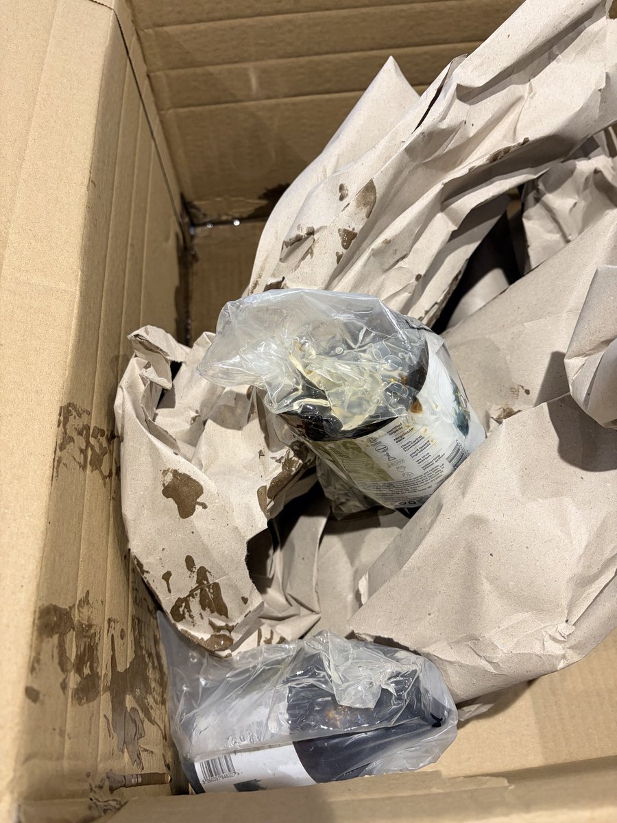 srwest1803's tweet photo. @AmazonUK I’ve just had a delivery and two bottles are damaged and have leaked everywhere. Cannot quickly see how I can get this refunded without returning the items and box which I don’t want the hassle of. Please advise. https://t.co/VKVMPqUpiO