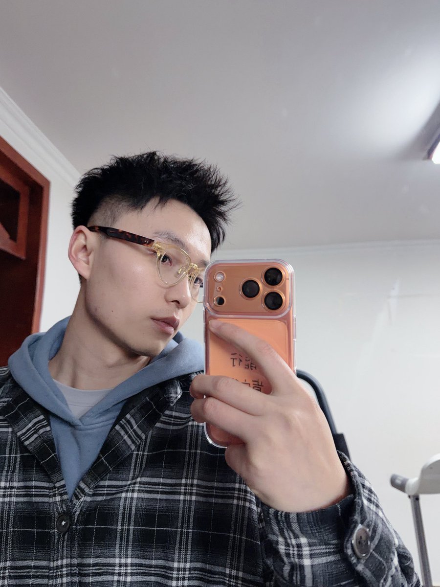 西安在逃肉夹馍 tweet media