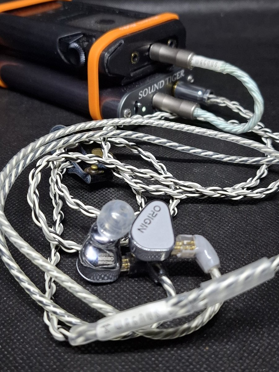 深夜オデ。もうちょい起きとくので寝ないためにも音楽を😊 Astell&Kern