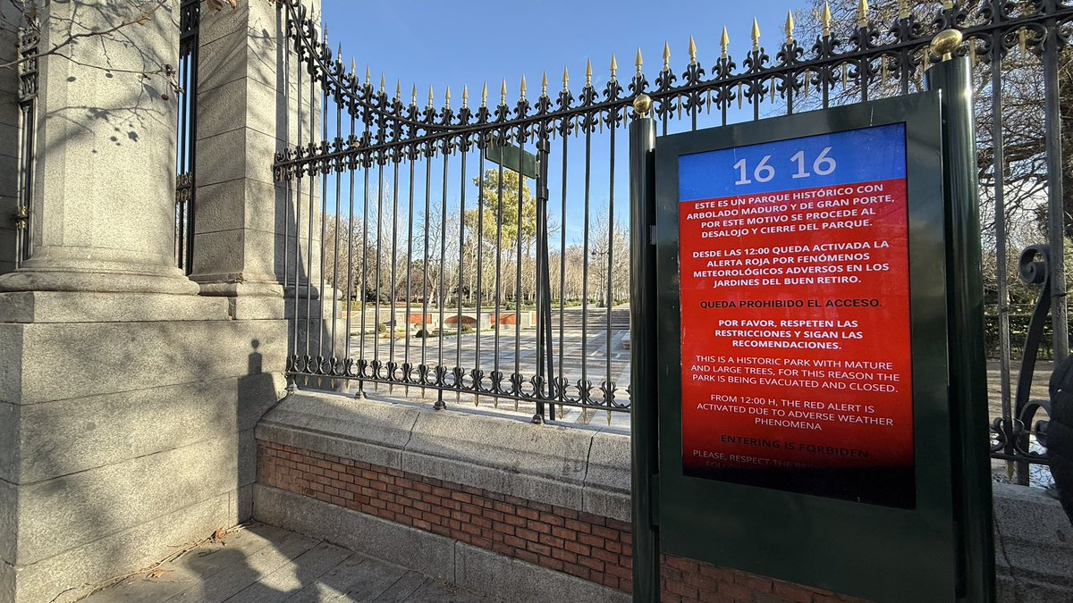 Un agradable sábado de invierno, soleado y a 11 grados de temperatura, el Retiro está cerrado por “fenómenos meteorológicos adversos”. Me pregunto cuáles son esos fenómenos.