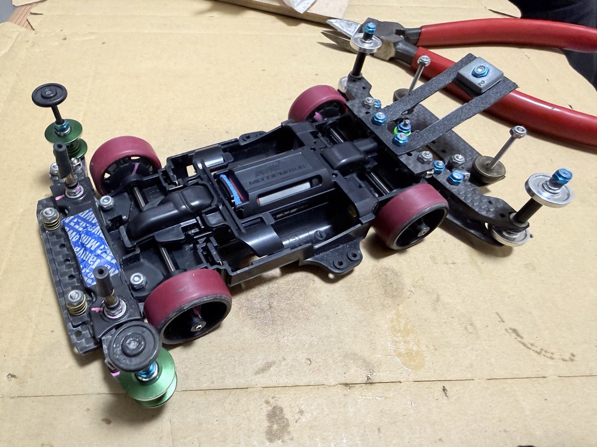 てぃも 【親子でミニ四駆】 tweet media