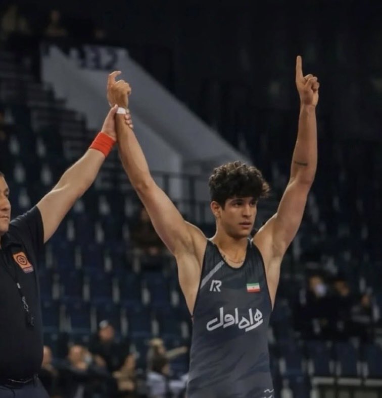 URGENT ‼️🆘
Saleh Mohammadi is only 19. An Iranian wrestler facing execution just for protesting.

Athletes of the world this could be your teammate! your brother! your friend!
He is at the beginning of his life. Do not stay silent. Be his voice.

#IranMassacre #FreeIran #Help