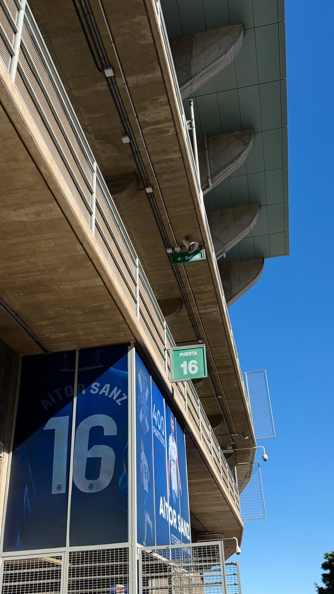 ✨De casa al cielo 🌌 

#EternoCapitán