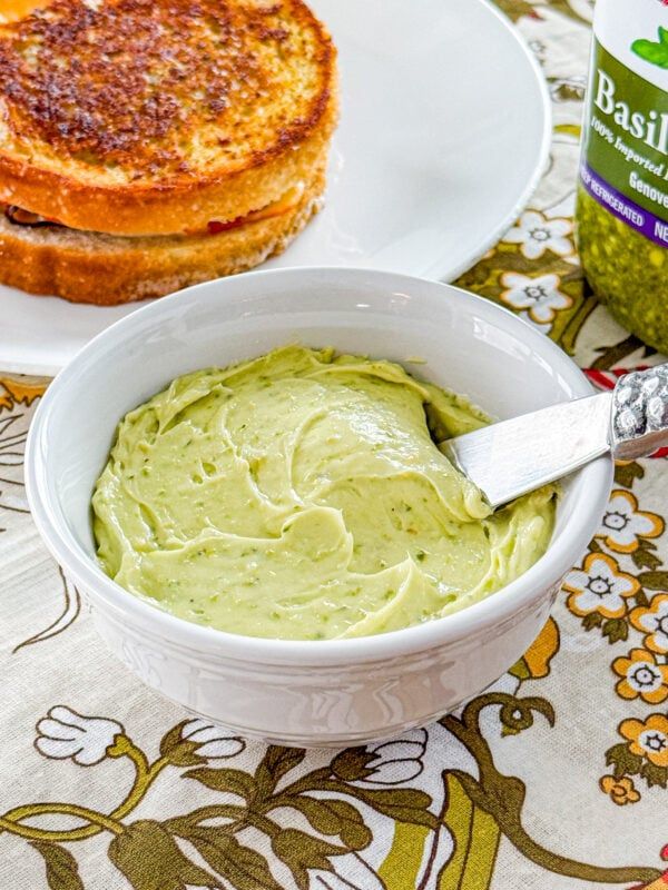 RealMomKitchen tweet picture