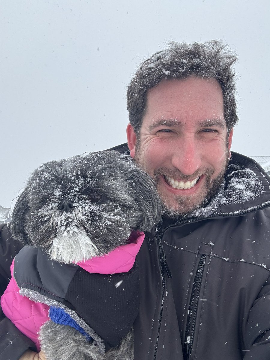 run4papa's tweet image. Back to back weeks of snow is so rare in Charlotte and we LOVE running in fresh mini powder🐶🐾🐾😁❄️🏃🏻‍♂️ 

We might be running the @sedonamarathon next weekend, but we are never going to pass up an opportunity to run in the snow!
#runnerslife #running #snowdog #shihtzu