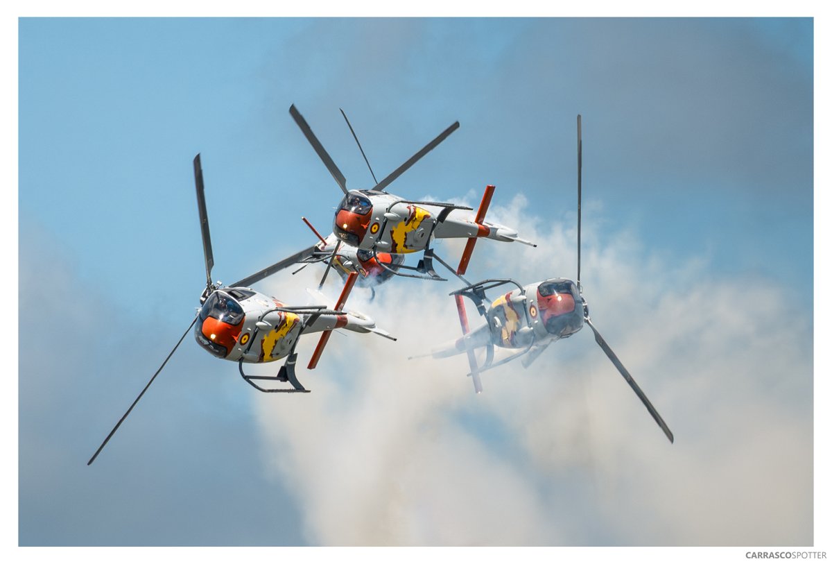 Preparativos prontos ✅!

Durante la mañana del día de hoy, la <a href="/PatrullaAspa/">Patrulla Aspa</a> realizó un reconocimiento y entrenamiento previo al show del día de mañana 🇺🇾!
Los 5 EC-120 Colibri del <a href="/EjercitoAire/">Ejército del Aire y del Espacio</a> 🇪🇸 realizaron múltiples maniobras acrobáticas sobre la Rambla!

Nos vemos mañana 🙌!