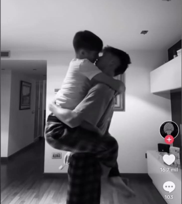 boys love 💕 tweet media