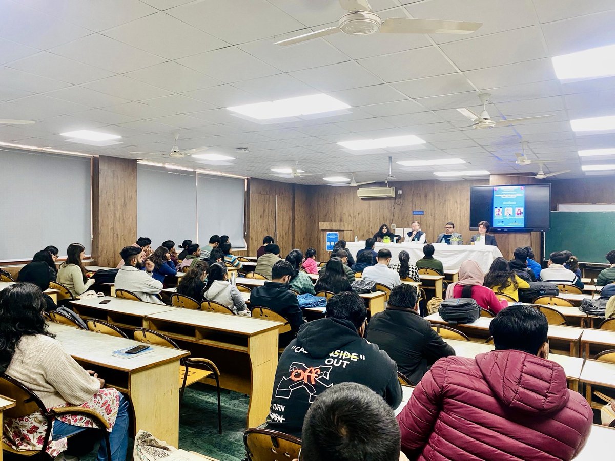 ProfRekhaSaxena's tweet photo. Had an enlightening lecture by Dr. Adrian Haack on the creation and functioning of the EU Single Market.
#EUSingleMarket #EuropeanUnion @kas_india https://t.co/2w3PktHBZl