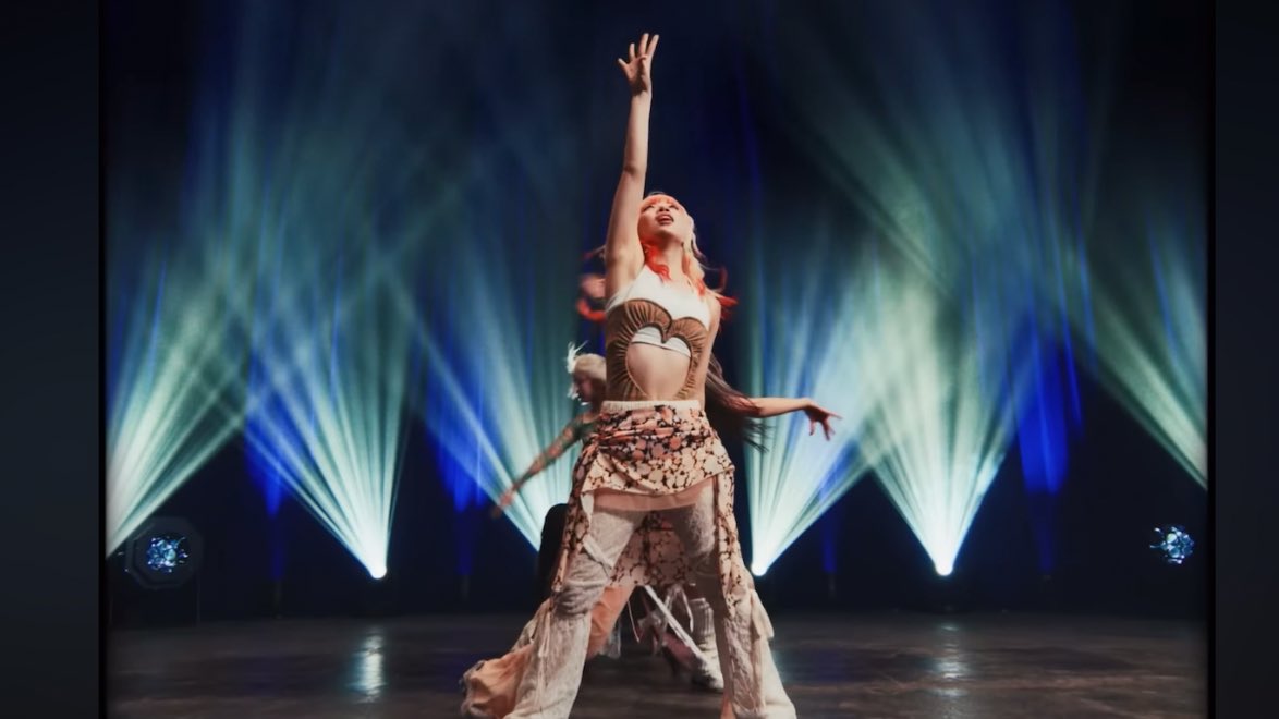 ann__hana's tweet image. 何度見返してもまひなの表現力に吸い込まれそうになる
#メダリスト #HANA #ColdNight