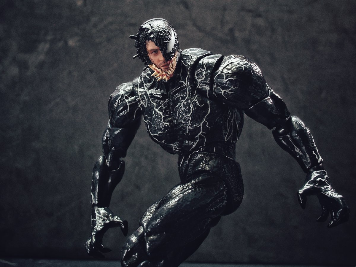 Mafex Venom looking insane