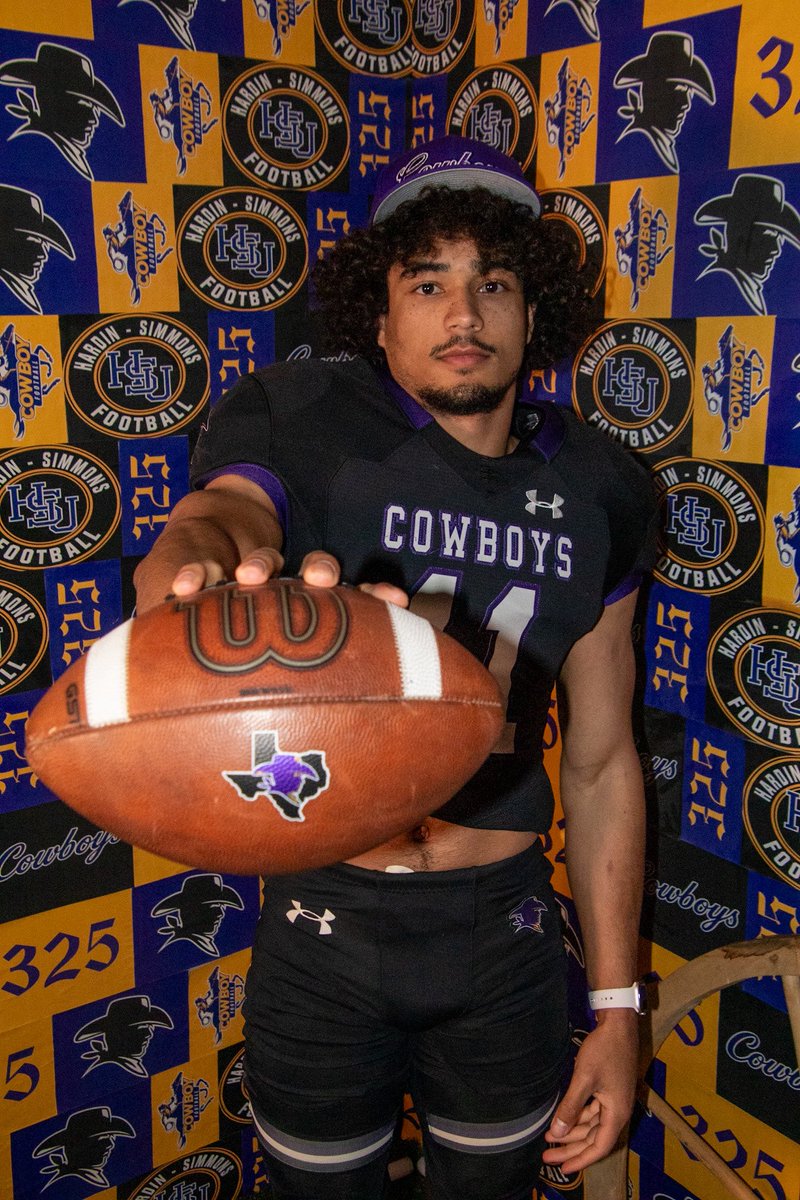 William Holland tweet media