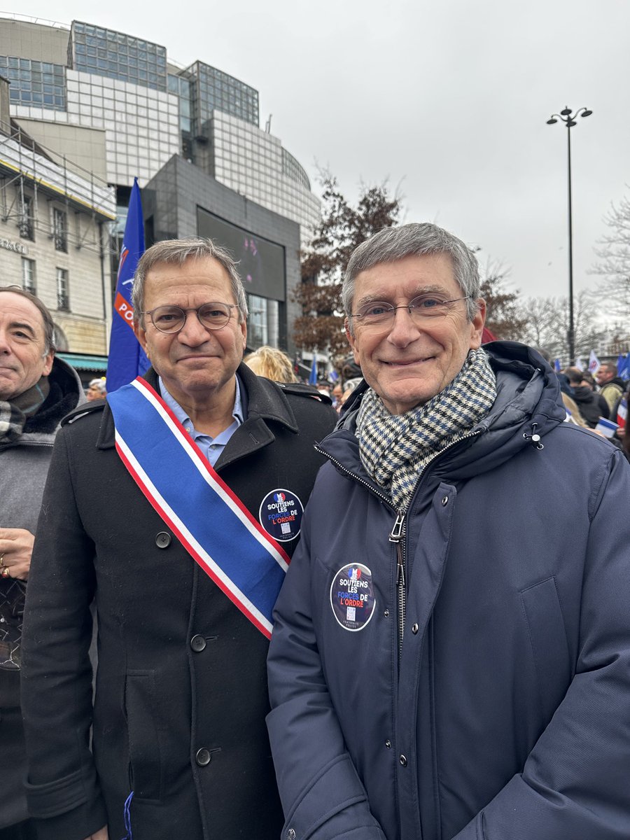 Fraternité Police tweet media