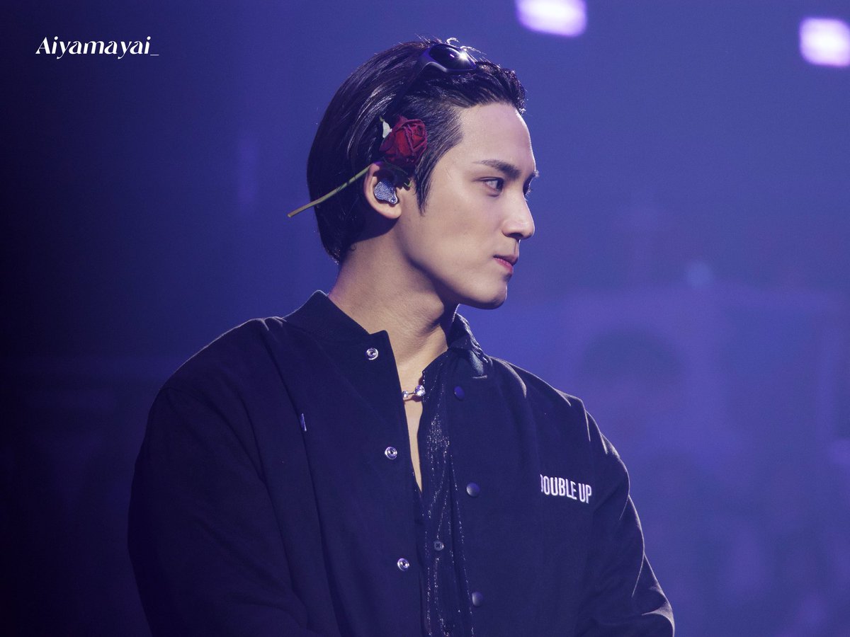 260125 CxM Double Up day3

너무 예쁘..
#CxM_DOUBLEUP #SEVENTEEN #Mingyu #민규 #CxM #MINGYU