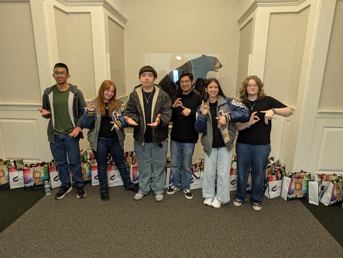 HistoryHavoc's tweet photo. So proud of how these kids competed today. #TriviaClub #RotaryChallenge #LVNation https://t.co/Z0PMk2Kegz