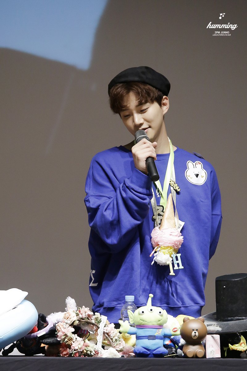 astro__0's tweet photo. 170924 서울역팬싸인회 https://t.co/ciPSDTAqsY