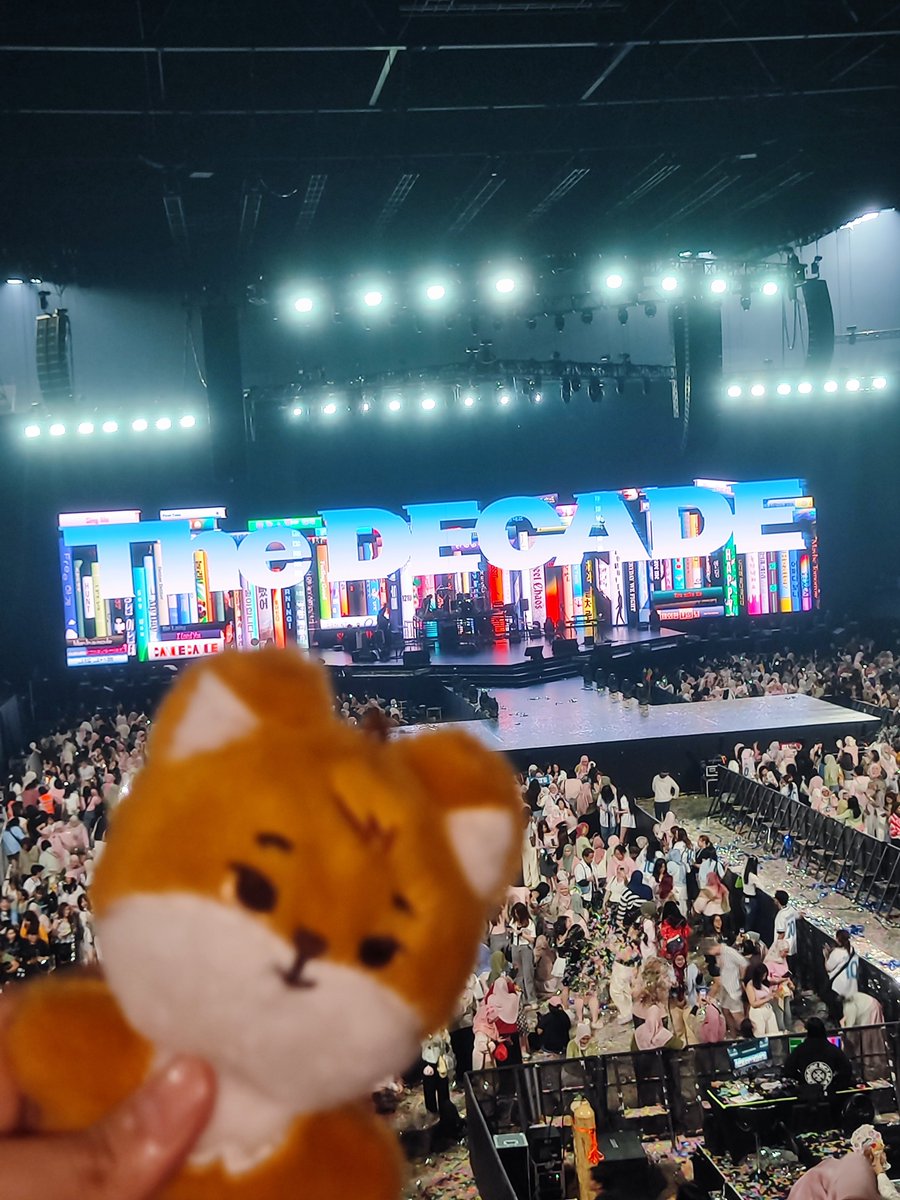 izz 👾 tweet media