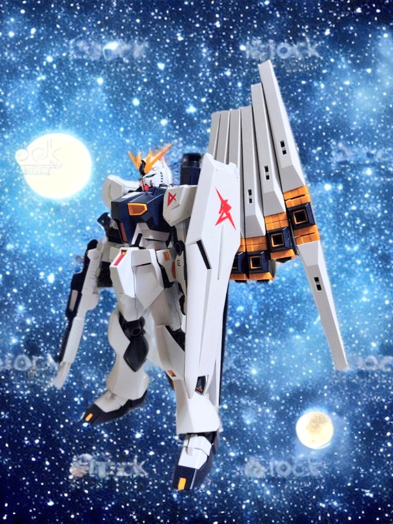 dancerdancerYOU's tweet image. #ENTRYGRADE #νガンダム
#オプションパーツセット19
#フィン・ファンネル
#逆襲のシャア
　
#νガンダムは伊達じゃない…有名ですよね…天パーで軟弱者で性格悪いクソガキでも1つのことに秀でればあんなにカッコいい英雄になるんだと知らしめた #アムロ・レイ が乗った機体です…(笑)