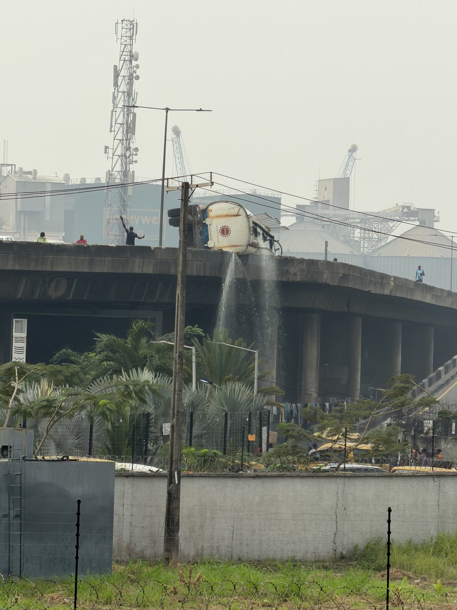 ScooterLagos's tweet photo. #nohopefprapapa https://t.co/NHdxIDhHi4