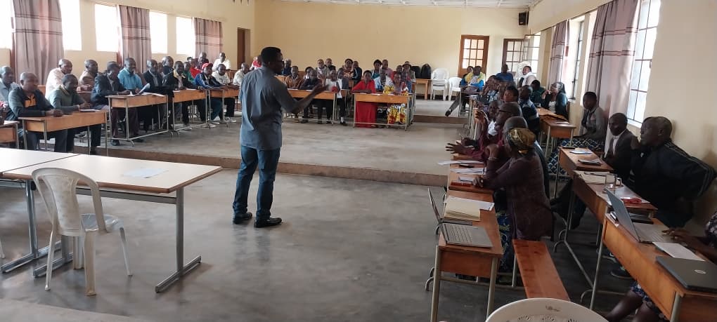 Abahagarariye Serivise y'Iterambere ryuzuye rya muntu (Caritas na Komisiyo y'ubutabera n'amahoro) mu Maparuwasi yose agize Arikidiyosezi ya Kigali, bamaze  iminsi itatu mu biganiro  Mu rwego rwo gutegura neza guhimbaza Yubile y'imyaka 50 Arikidiyosezi ya Kigali imaze ishinzwe.