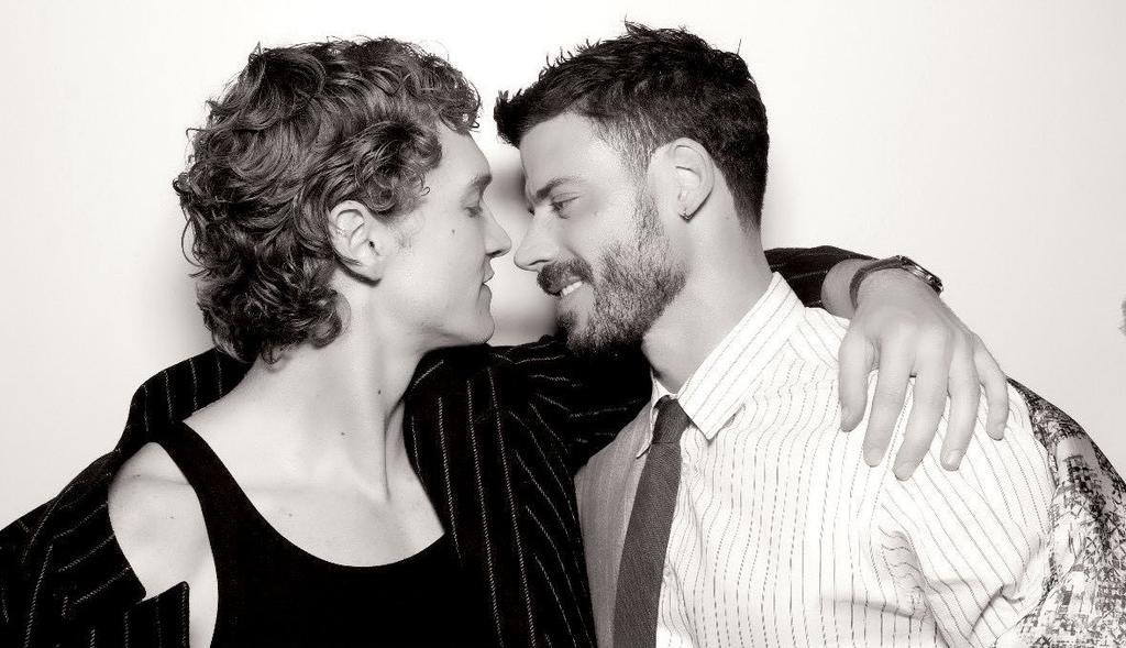 LetThemLive81's tweet photo. Your telling me that you see these two men and you don’t immediately think….kiss kiss kiss… wild and delusional…couldn’t be me 💅 https://t.co/Jh17MASlQn