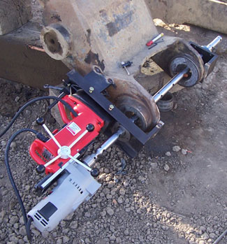 AmMachineTools's tweet image. Need to repair smaller holes? The Q125S setup is designed specifically for that! It tackles 1.25 to 4-inch diameter holes with precision. Perfect for smaller pivots and linkages. Check out our full specs online. #SmallBore #PrecisionMachining #ToolAndDie americanmachinetools.com