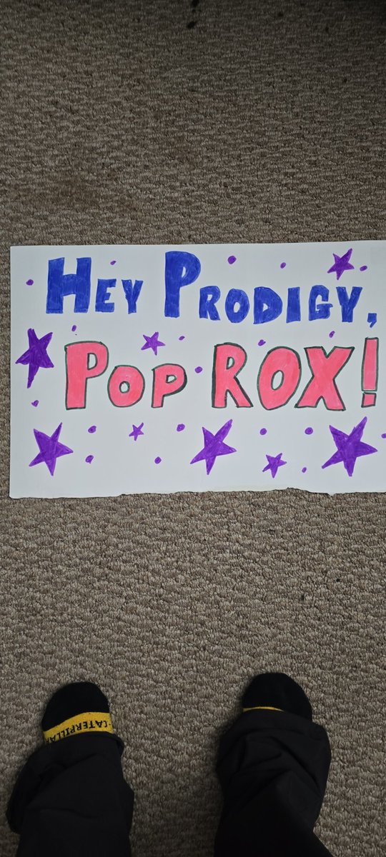 Frontier1701's tweet photo. @roxanne_wwe @GoodLawdBeerus1 @WWE I was concerned  yesterday when I saw you bled out and might sit out tomorrow but I'm  glad you're not too badly injured. I'll see you at Royal Rumble on Netflix in Canada. I saw you in person in Toronto on Monday and enjoyed your performance. Sincerely your fan Donald R. https://t.co/XsCpQmVuxH