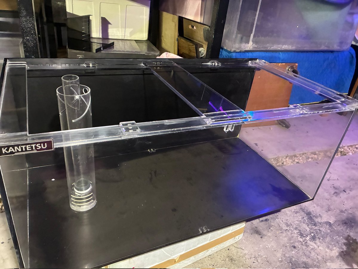 水槽セット品のご紹介です‼️⁡ ⁡1200×600×500カンテツ制水槽