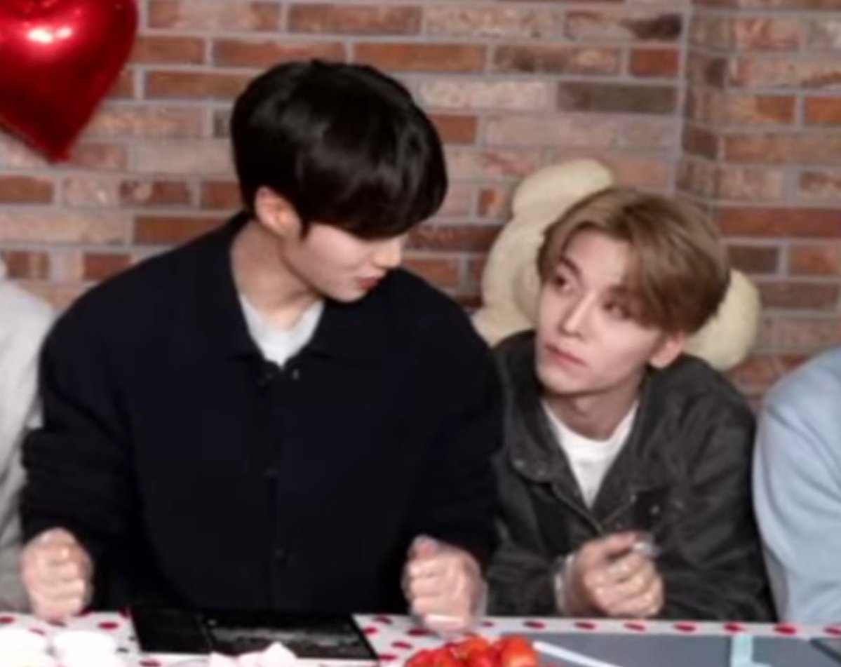 씬롱이가 고양이라면 집사로 준서형 선택하고 싶대….
ㄴ 준서집사와 롱냥이