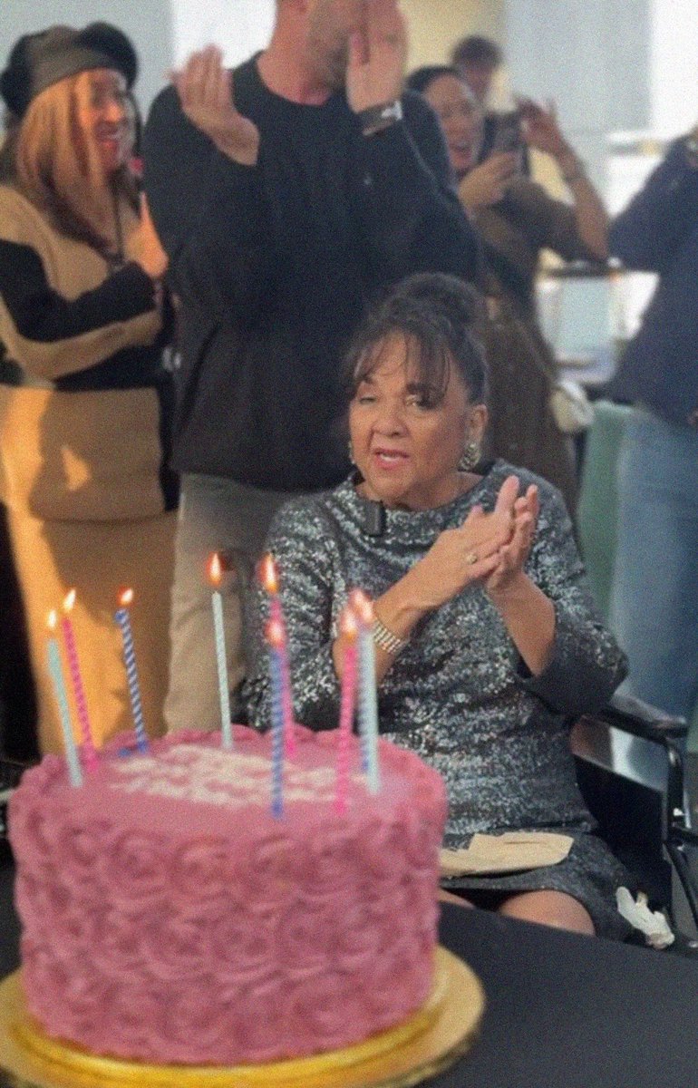 ronettescrave's tweet photo. Earlier this week, Nedra of The Ronettes did what half of The Beatles couldn't do. She celebrated her 80th birthday surrounded by family! https://t.co/FCnp5f3ub1
