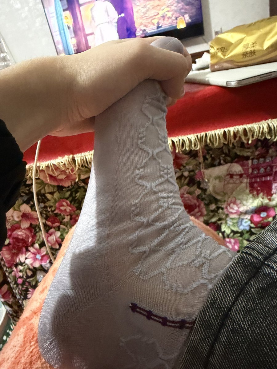 骑着蜗牛追导弹 tweet media