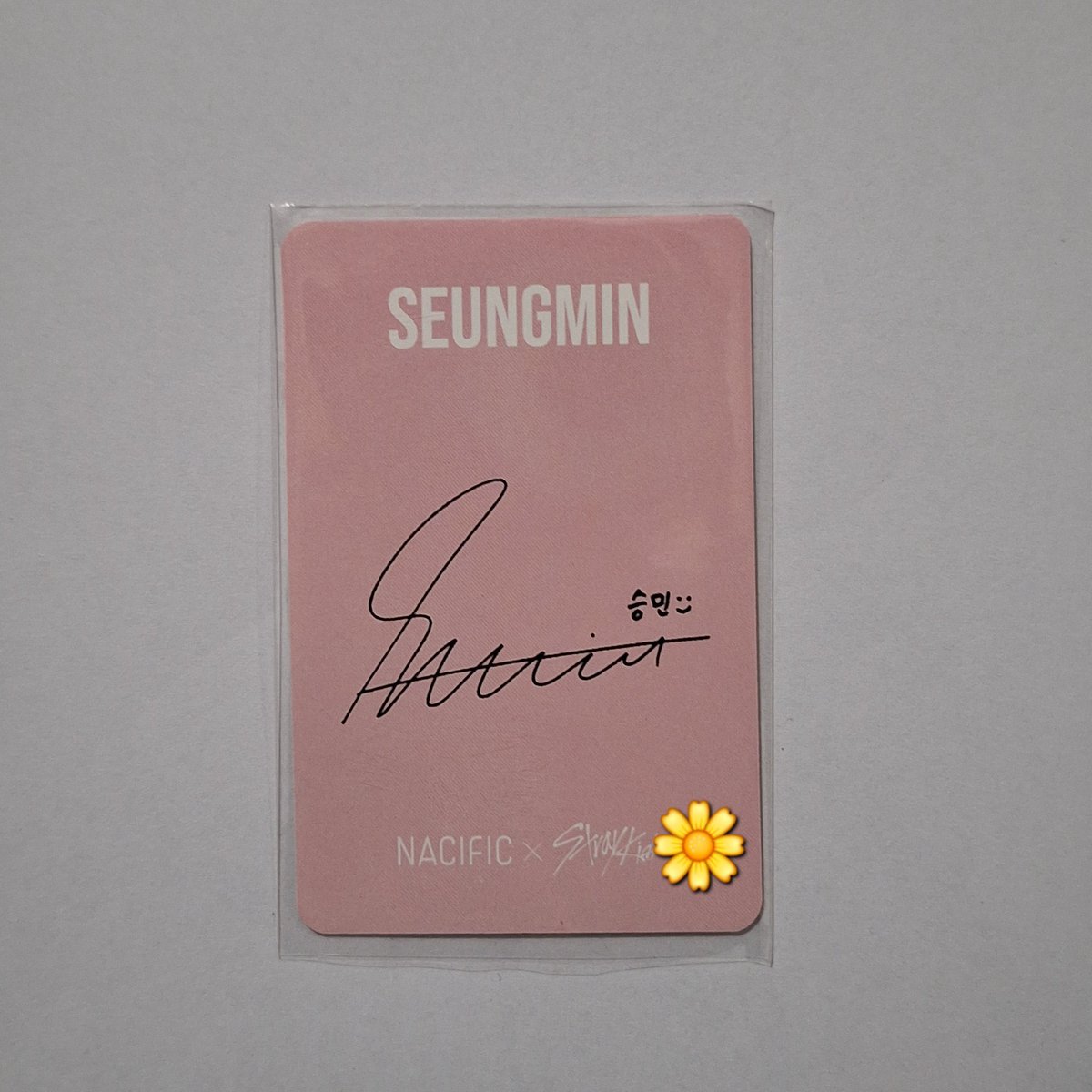 0305sells's tweet photo. WTS / LFB PH 🇵🇭

SKZ x Nacific R4 Seungmin Lenticular PC

☆ ₱150
☆ Mint Condition
☆ DOP: 3 days
☆ GCash
☆ GGX / SDD / LBC

Nacific PC Seungmin Lenti Lenticular Photocard

#0305sells https://t.co/UASxs5L7yY