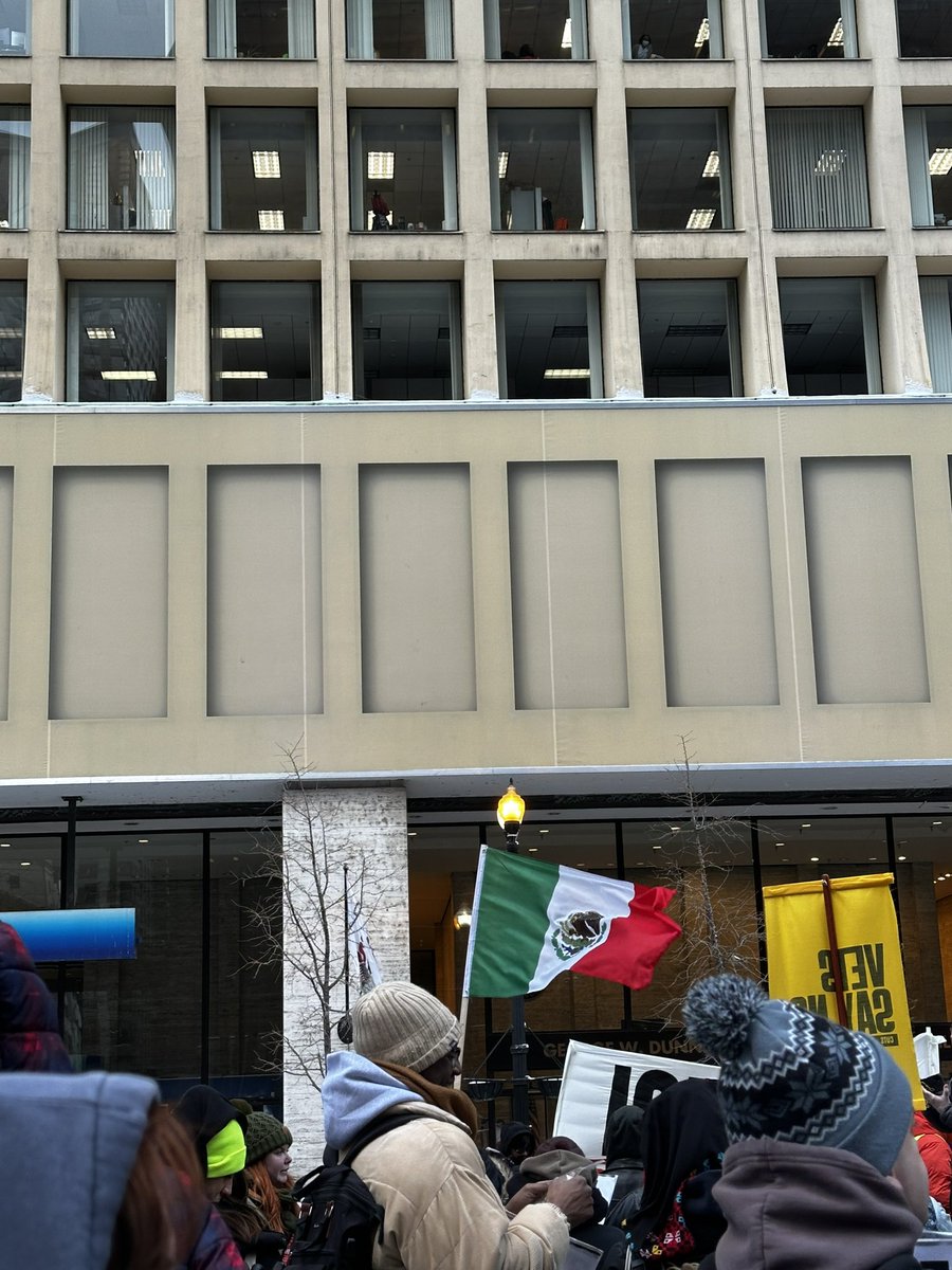 uncensoredmdash's tweet photo. How it started vs How it ended #ICEOUTNOW https://t.co/jLqi1H6HYX