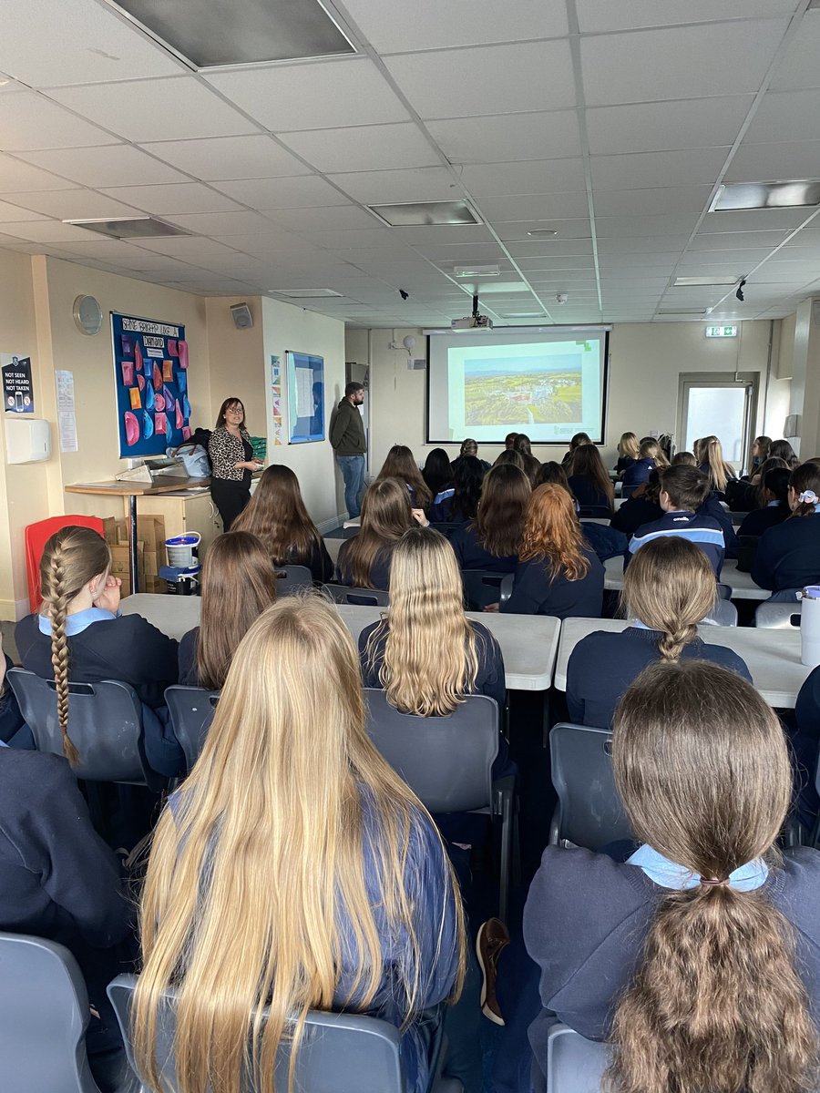 Ardscoil Mhuire tweet media